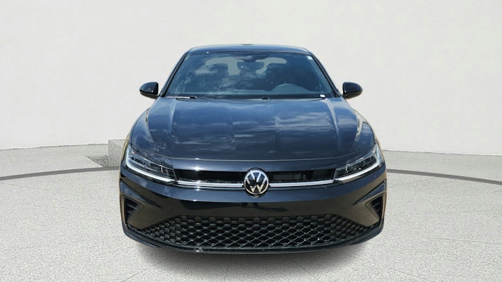 2025 Volkswagen Jetta 1.5T Sport photo 2